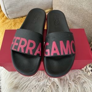 Ferragamo amasamos slides